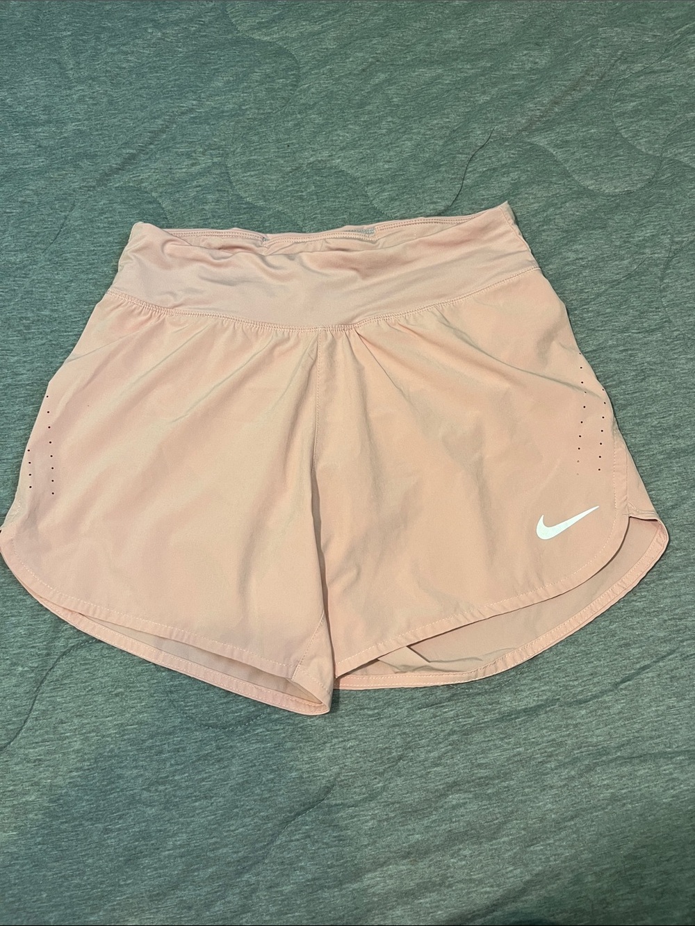 Nike Women's Light Pink Athletic Running Shorts Size Medium